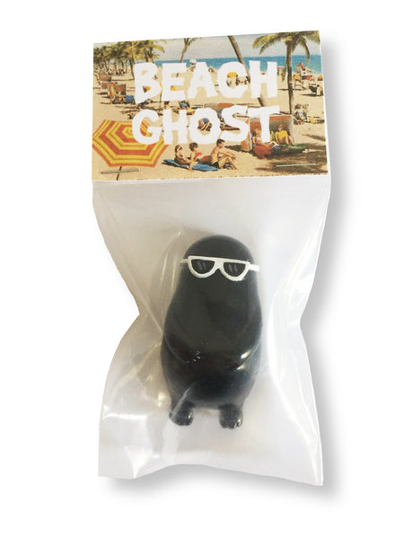 Beach Ghost -b/w